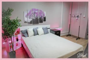 Внутри вебкам-студии Studio Blesk, Новосибирск